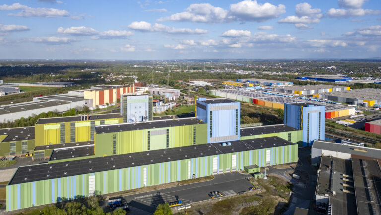 Dortmund ist mit seiner Lage im Herzen Europas seit vielen Jahren ein wichtiges Drehkreuz für internationale Warenströme.